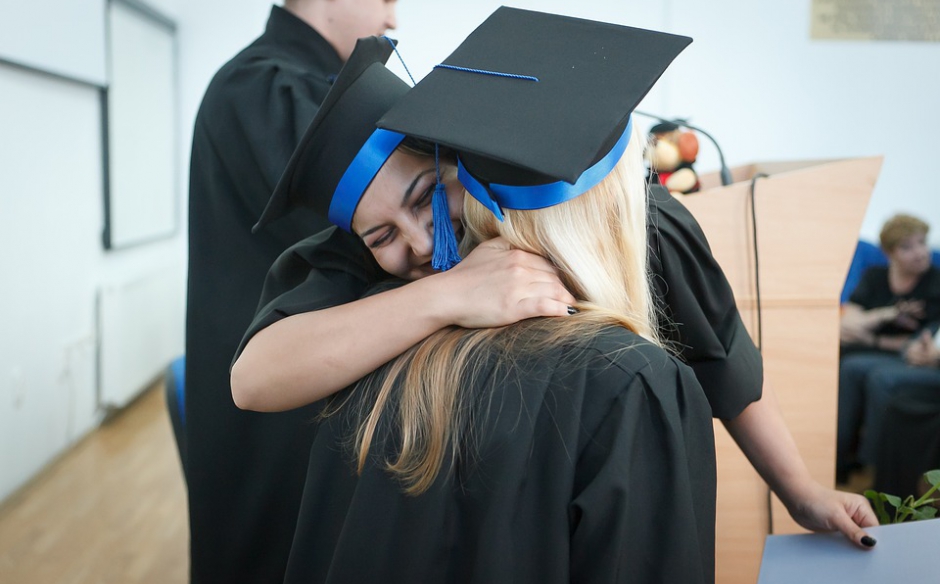 ¿CÓMO AFRONTAR LA SALIDA AL MERCADO LABORAL DESPUÉS DE LA UNIVERSIDAD?